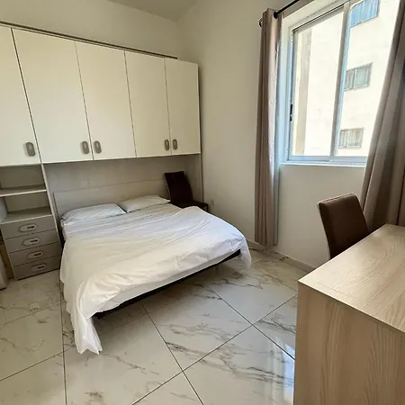 Paceville Apartment San Ġiljan